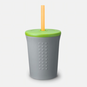 Silicone-Cups-With-Straw